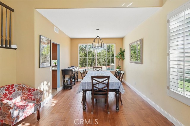 23405 Winslow Place, Valencia CA: https://media.crmls.org/medias/1e04a4e4-2560-4f6f-b8ad-dbb42fff8b47.jpg