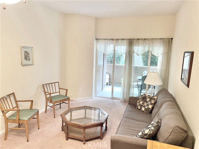 2750 Artesia Boulevard, Redondo Beach, California 90278, 2 Bedrooms Bedrooms, ,1 BathroomBathrooms,Residential,Sold,Artesia,SB23043403