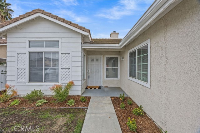 Detail Gallery Image 2 of 37 For 3061 Hampton, Hemet,  CA 92545 - 5 Beds | 2 Baths
