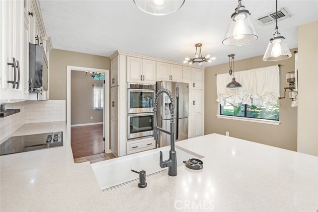 Detail Gallery Image 34 of 49 For 6901 Copper Creek Way, Bakersfield,  CA 93308 - 4 Beds | 3 Baths