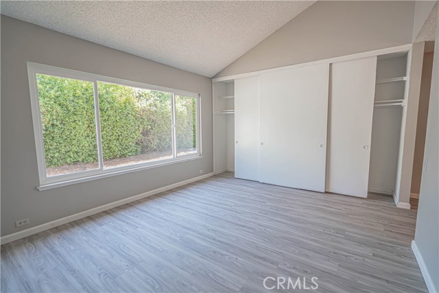 25688 Dorado Drive, Valencia CA: https://media.crmls.org/medias/1e05a294-390e-43ab-ae18-ac42be976f2b.jpg