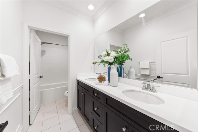 Detail Gallery Image 25 of 50 For 135 Hollow Tree, Irvine,  CA 92618 - 4 Beds | 3 Baths