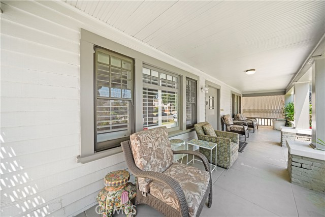 909 N. STONEMAN AVE, Alhambra CA: https://media.crmls.org/medias/1e05f8f7-d9e6-415e-aa62-9178b078b19b.jpg