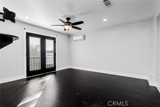 Detail Gallery Image 32 of 58 For 29061 Lupin Pl, Canyon Lake,  CA 92587 - 5 Beds | 3/1 Baths