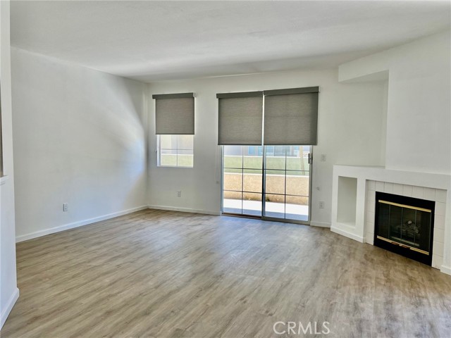 Detail Gallery Image 6 of 19 For 8070 East Treeview Court, Anaheim,  CA 92808 - 2 Beds | 2 Baths