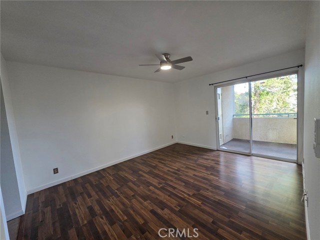 Detail Gallery Image 13 of 24 For 7800 Topanga Canyon Blvd #303,  Canoga Park,  CA 91304 - 2 Beds | 2 Baths