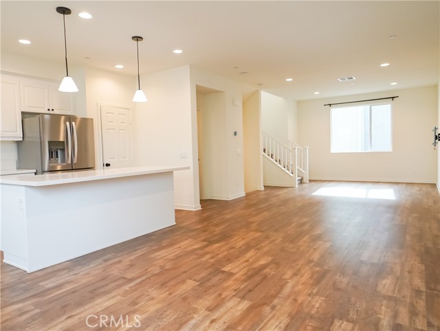 Detail Gallery Image 6 of 24 For 263 N. Standard Ave, Santa Ana,  CA 92701 - 2 Beds | 2/1 Baths