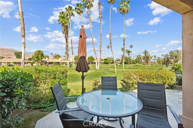 Detail Gallery Image 15 of 17 For 201 Seville Cir, Palm Desert,  CA 92260 - 2 Beds | 2 Baths