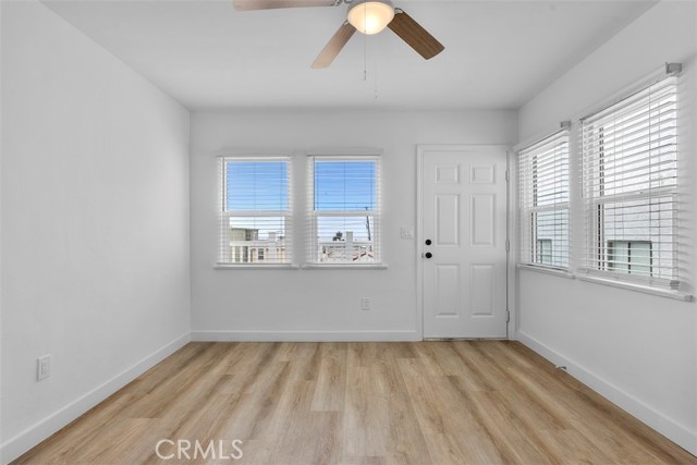 908 Manhattan Avenue, Hermosa Beach CA: https://media.crmls.org/medias/1e07e1d5-be43-4373-ae23-127b475e848b.jpg