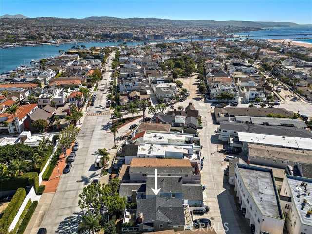 Detail Gallery Image 5 of 58 For 1613 E Balboa, Newport Beach,  CA 92661 - 4 Beds | 2 Baths