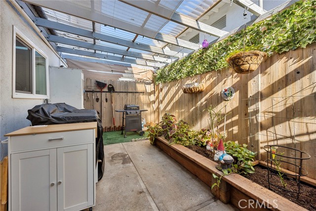 Detail Gallery Image 12 of 29 For 313 N Acacia #C, Fullerton,  CA 92831 - 2 Beds | 1/1 Baths