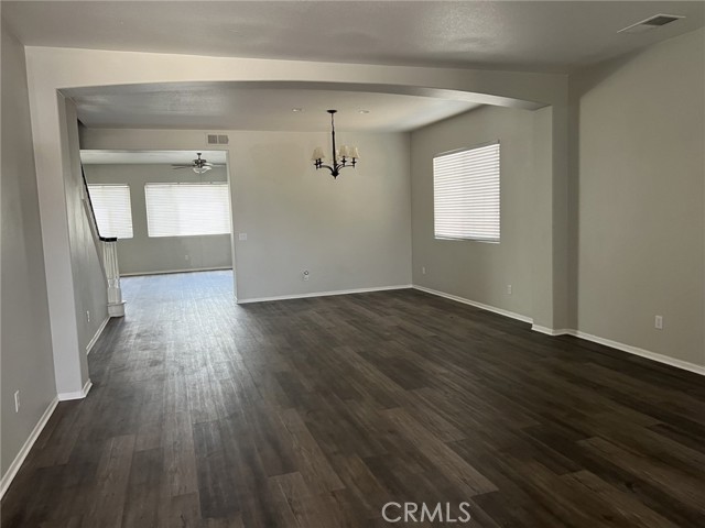 Detail Gallery Image 2 of 17 For 11935 Silver, Jurupa Valley,  CA 91752 - 5 Beds | 2/1 Baths