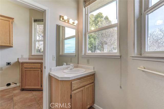 Detail Gallery Image 19 of 39 For 6725 State Highway 99e, Los Molinos,  CA 96055 - 3 Beds | 2/2 Baths