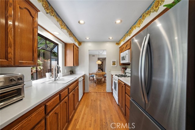318 Avenida Santa Margarita, San Clemente CA: https://media.crmls.org/medias/1e0b40f9-5b0b-4965-9e63-5d29a8982447.jpg
