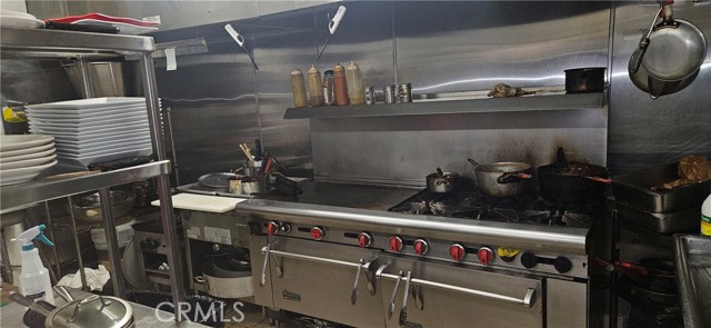 512 N Montebello Boulevard, Montebello CA: https://media.crmls.org/medias/1e0be169-2f21-4be4-9ede-84b55bed95e0.jpg