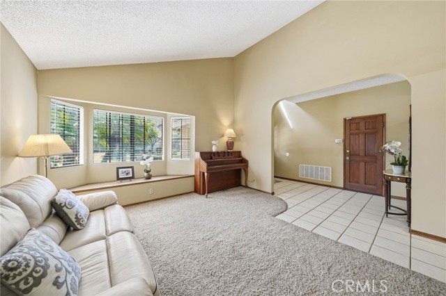 Detail Gallery Image 5 of 35 For 13507 Elgers, Cerritos,  CA 90703 - 5 Beds | 4 Baths