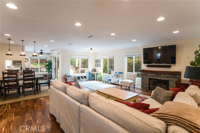 28712 Mount Rose Road, Rancho Palos Verdes, California 90275, 4 Bedrooms Bedrooms, ,3 BathroomsBathrooms,Residential,Sold,Mount Rose,SB17037094