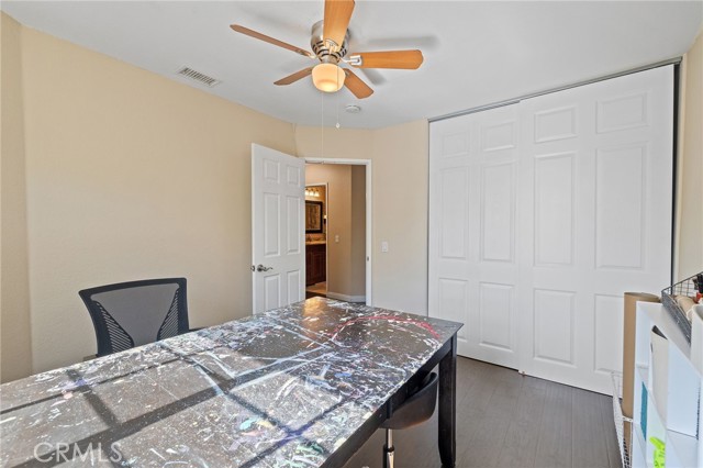 Image 26 of 52 For 42014 Roanoake St.