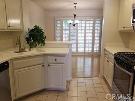 Detail Gallery Image 7 of 8 For 19076 Canyon Court, Lake Forest,  CA 92679 - 2 Beds | 2/1 Baths