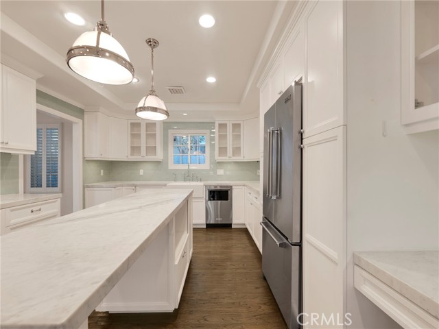 Detail Gallery Image 9 of 33 For 4231 Stern, Sherman Oaks,  CA 91423 - 4 Beds | 3 Baths