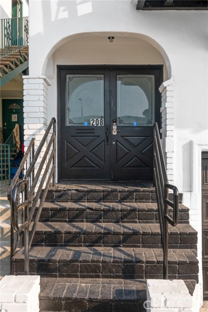 Detail Gallery Image 38 of 42 For 208 Marine Ave, Manhattan Beach,  CA 90266 - 3 Beds | 2 Baths