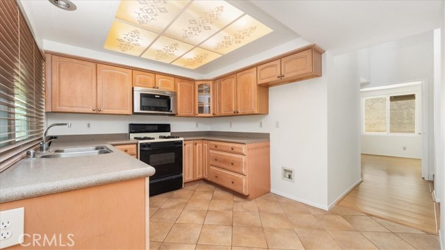 Detail Gallery Image 7 of 23 For 1589 Palomino Ave, Upland,  CA 91786 - 4 Beds | 2 Baths
