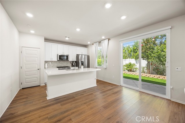 247 Lockhart Way, West Covina CA: https://media.crmls.org/medias/1e104ccc-85d0-4342-adb9-bf950a213ddb.jpg