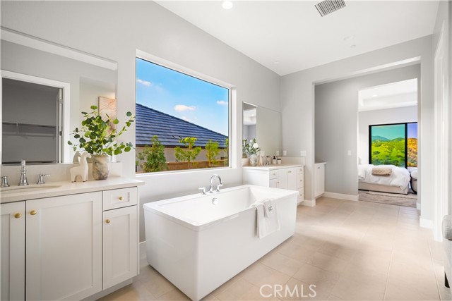 Detail Gallery Image 37 of 55 For 12043 Red Hawk Lane, Porter Ranch,  CA 91326 - 4 Beds | 4/1 Baths