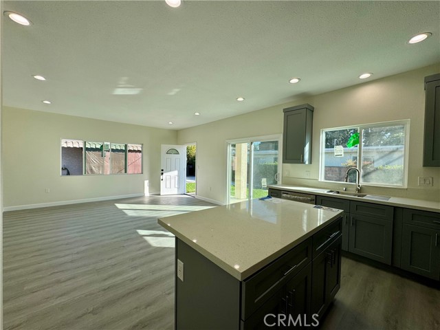 Detail Gallery Image 3 of 9 For 12561 Jane Dr, Garden Grove,  CA 92841 - 3 Beds | 2 Baths