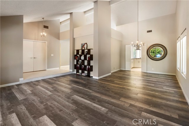 6065 Saint Augustine Drive, Riverside CA: https://media.crmls.org/medias/1e11c504-4226-47a4-a368-393e1912652b.jpg