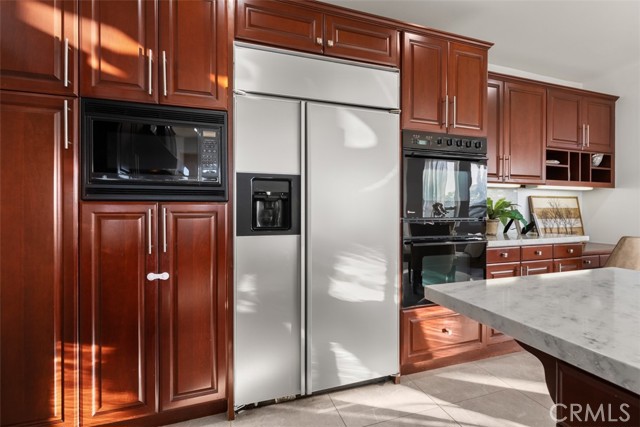 2031 W Snead Street, La Habra CA: https://media.crmls.org/medias/1e11cf1c-d099-41c0-8177-4f059499a74c.jpg