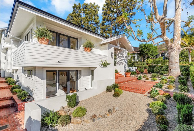 Detail Gallery Image 25 of 41 For 432 Holly St, Laguna Beach,  CA 92651 - 4 Beds | 3/2 Baths