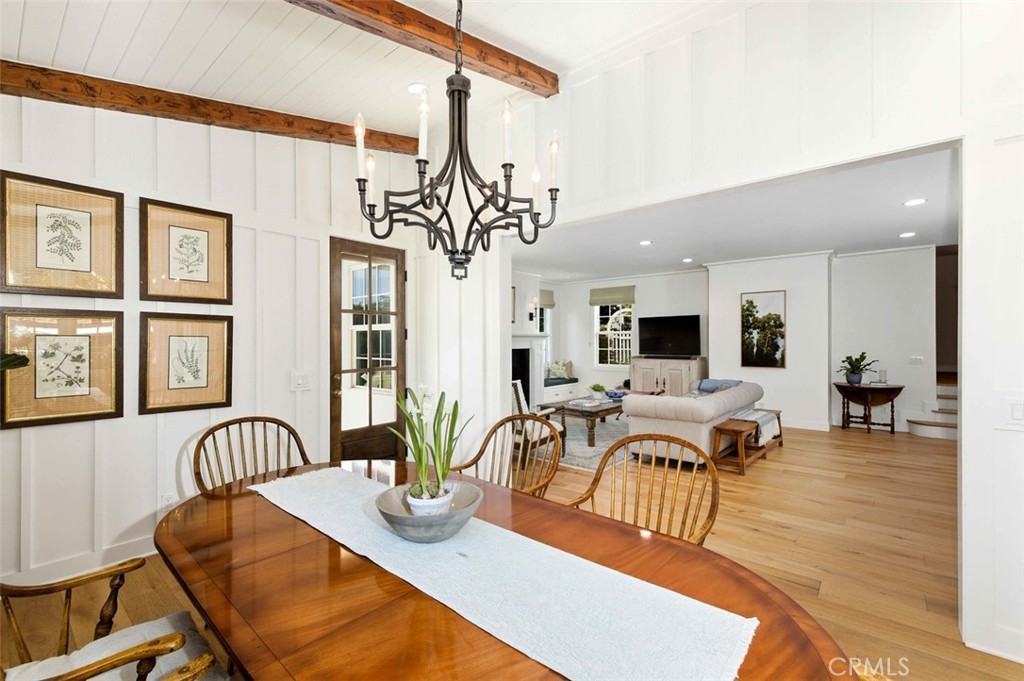 https://media.crmls.org/medias/1e11d475-d1ae-4dfa-84bd-1478850bbc12.jpg?preset=X-Large