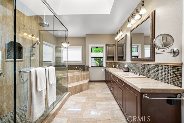 1685 Corbett Highlands Place, Arroyo Grande CA: https://media.crmls.org/medias/1e120594-e3dc-4225-9d52-0cc0f0827b14.jpg