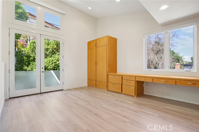 Detail Gallery Image 46 of 75 For 13424 Contour Dr, Sherman Oaks,  CA 91423 - 3 Beds | 4 Baths