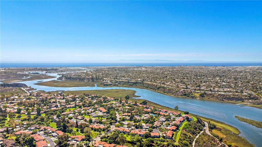 MLS #OC25221146 image #28