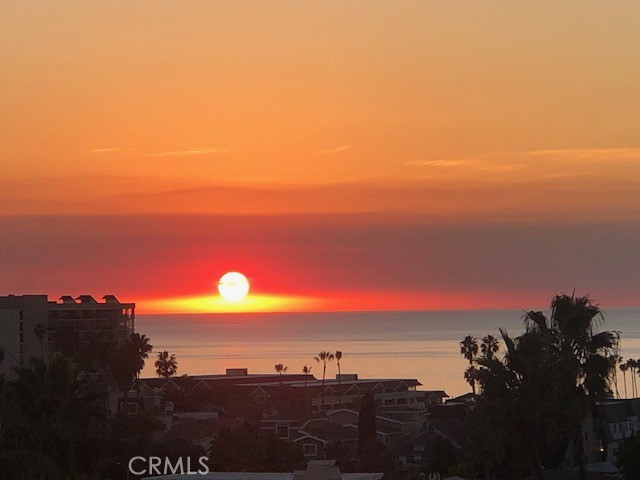 Detail Gallery Image 58 of 65 For 227 S Helberta Ave #B,  Redondo Beach,  CA 90277 - 4 Beds | 3/1 Baths