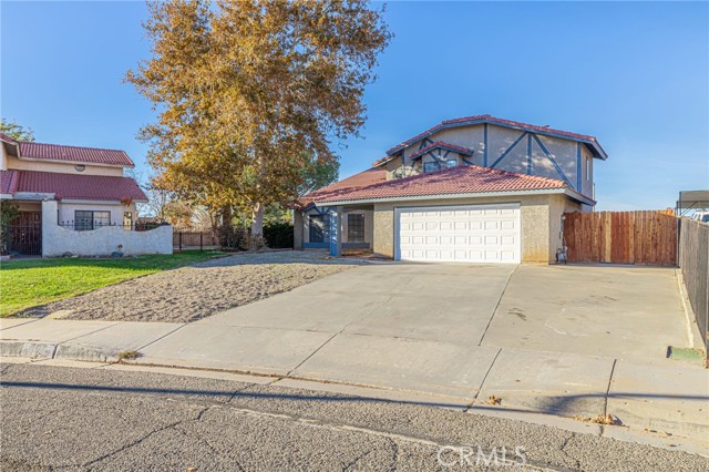 Detail Gallery Image 2 of 49 For 1201 Camran, Lancaster,  CA 93535 - 5 Beds | 3 Baths