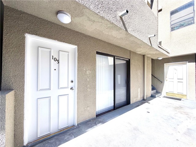 Detail Gallery Image 2 of 10 For 13512 Moorpark St #103,  Sherman Oaks,  CA 91423 - 1 Beds | 1 Baths