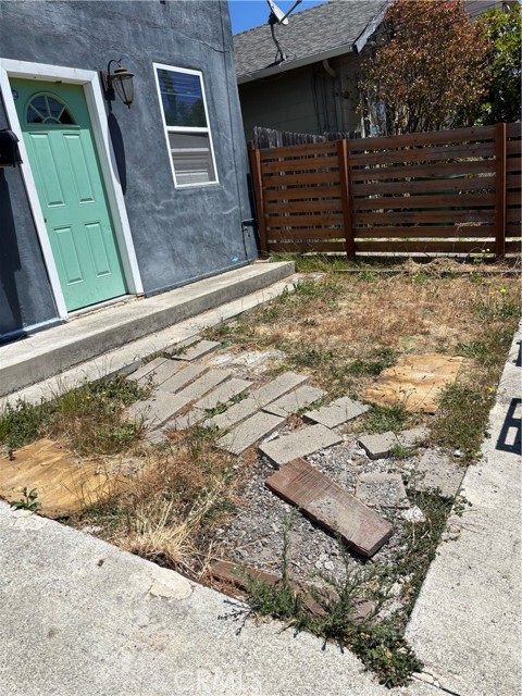1241 Ashby Avenue, Berkeley CA: https://media.crmls.org/medias/1e13472f-ee7c-4ea8-935f-9f84db2d6251.jpg