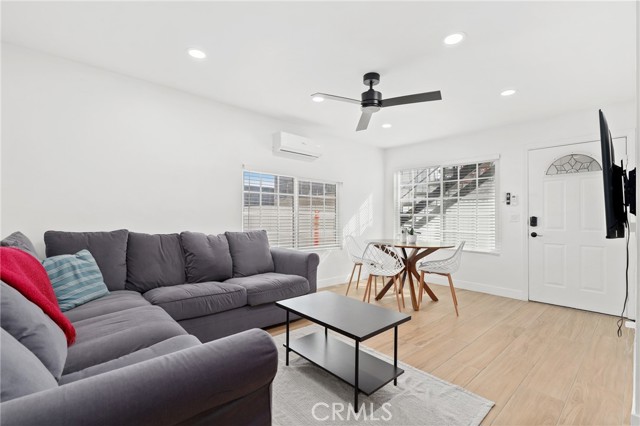 Detail Gallery Image 8 of 36 For 315 S Garnsey St, Santa Ana,  CA 92701 - – Beds | – Baths