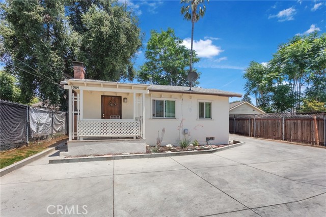 1062 Worcester Avenue, Pasadena CA: https://media.crmls.org/medias/1e145684-339f-4436-96c8-0d31b8ab2166.jpg