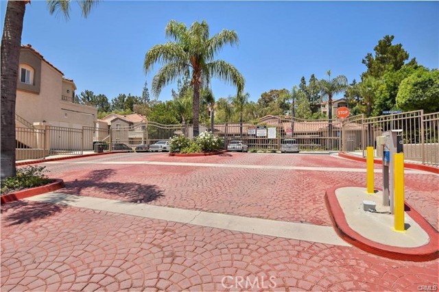 Detail Gallery Image 2 of 32 For 1000 Vista Del Cerro Dr #201,  Corona,  CA 92879 - 2 Beds | 2 Baths