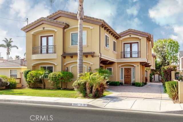 2010 Curtis Avenue, Redondo Beach, California 90278, 4 Bedrooms Bedrooms, ,2 BathroomsBathrooms,Residential,Sold,Curtis,SB18108494