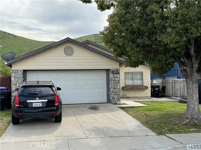 14227 Weeping Willow Lane, Fontana, California 92337, 3 Bedrooms Bedrooms, ,2 BathroomsBathrooms,Single Family Residence,For Sale,Weeping Willow,OC24048743