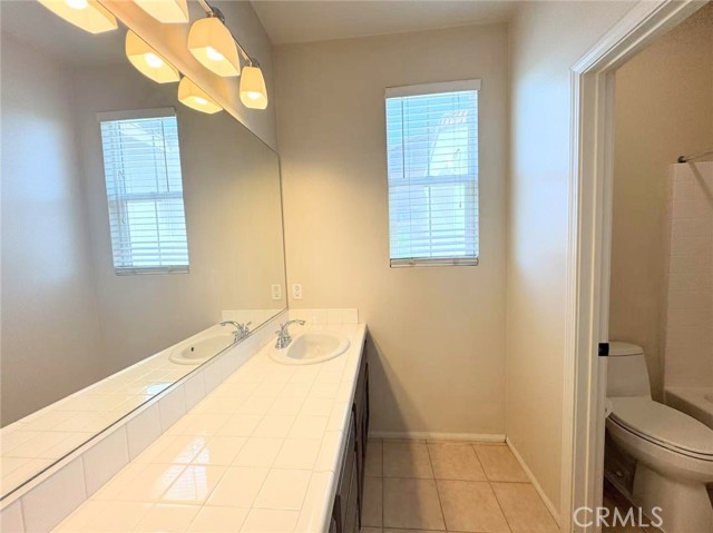 14601 Westfield Avenue, Chino CA: https://media.crmls.org/medias/1e15a3bc-504a-49b4-87c1-f091766c5696.jpg