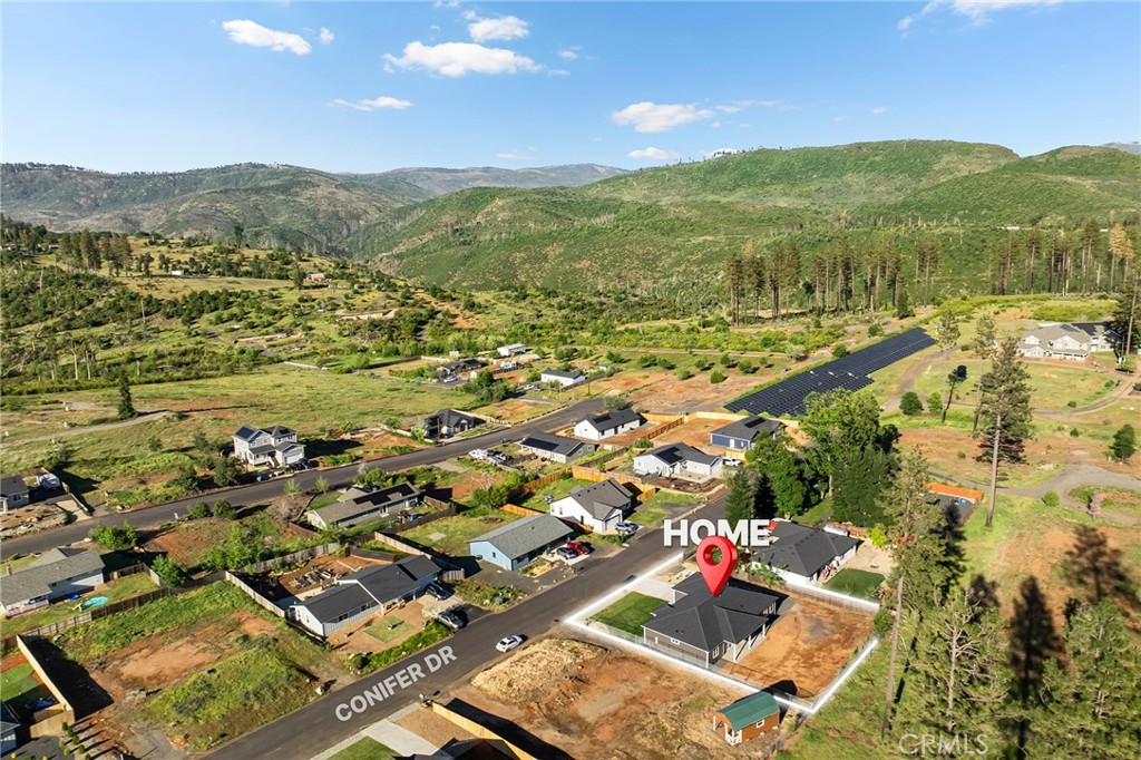 https://media.crmls.org/medias/1e16054f-d3f9-4b52-ab7e-802c6fc532cb.jpg?preset=X-Large