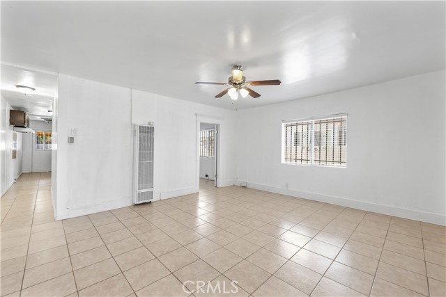 Detail Gallery Image 10 of 40 For 1220 W 92nd St, Los Angeles,  CA 90044 - 4 Beds | 2 Baths