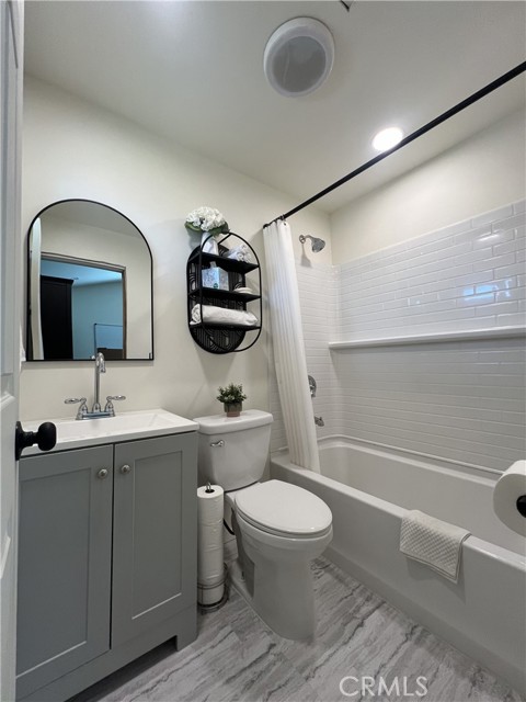 Detail Gallery Image 11 of 19 For 3741 Windsong #B,  Corona,  CA 92879 - 1 Beds | 1 Baths