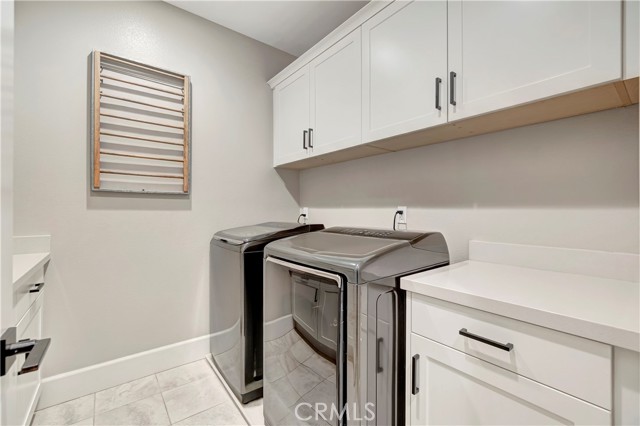 17311 Juniper Lane, Huntington Beach CA: https://media.crmls.org/medias/1e19bb23-cd03-452d-82fb-e24034926819.jpg